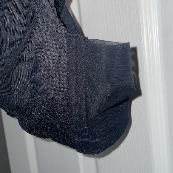 UNDERSTANCE Bra 🖤 - Picture 4 of 8